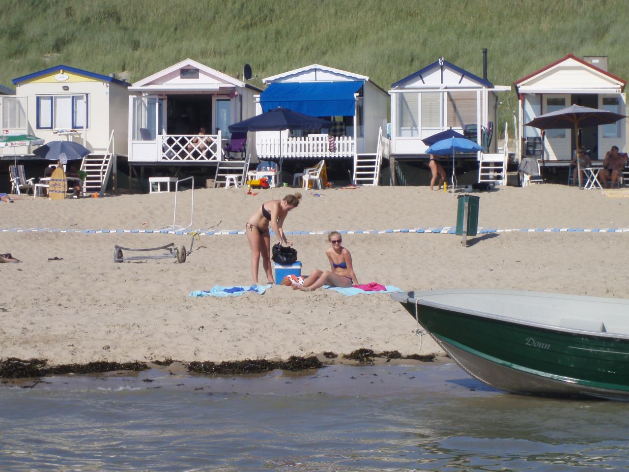 Slaapstrandhuisje te huur 2026