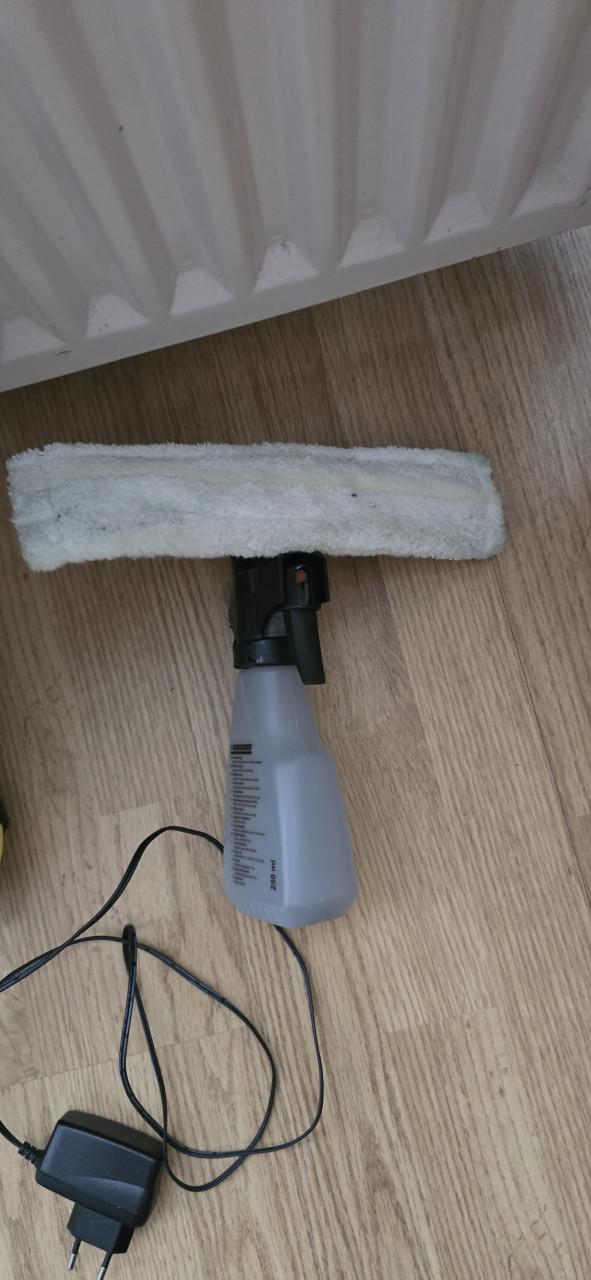 2 x Karcher W50 ramen wisser op accu