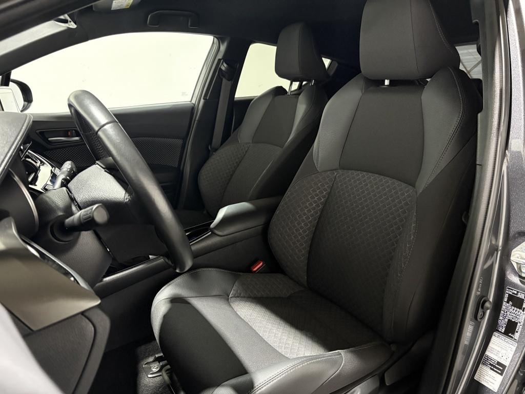 Toyota C-hr 1.8 hybrid style