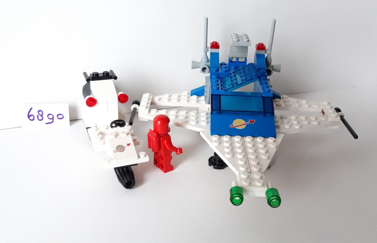 LEGO classic space 6890: Cosmic Cruiser