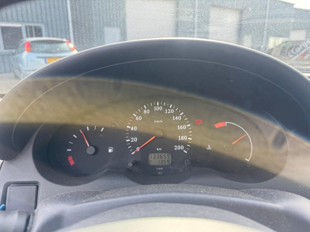 Nissan Micra 1.4 clair/133.000 nap/vol jaar apk bij aflevering/