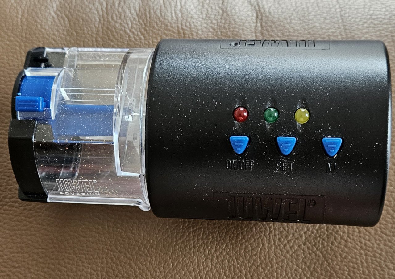 Juwel voederautomaat