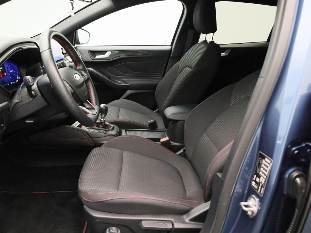 Ford Focus wagon 1.0 ecoboost hybrid st line x business | lmv | parkeer sen