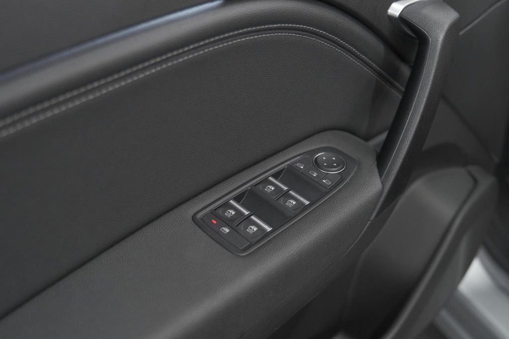 Renault Captur mild hybrid 140 edc techno | camera | 9.3 inch scherm | appl