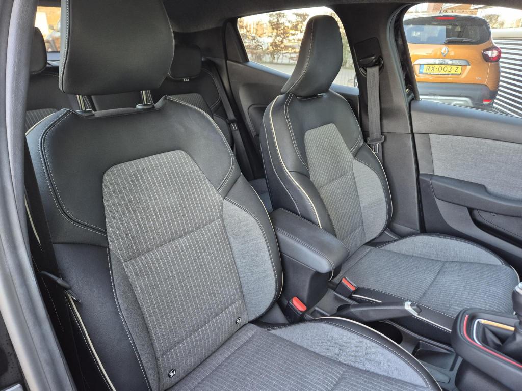 Renault Clio 1.0 tce 90 gpf techno camera, navigatie, apple/android auto