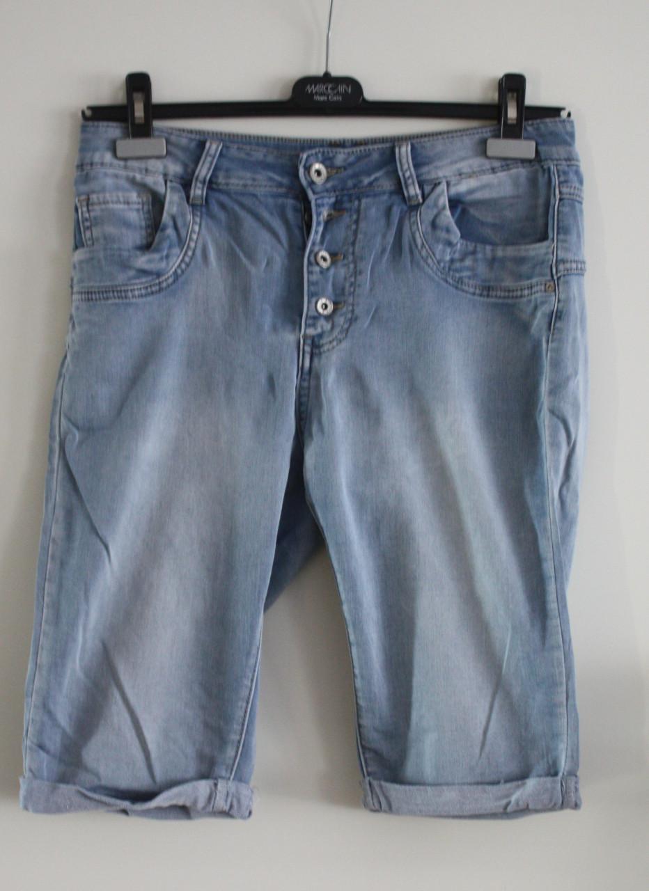Lichte korte broek  maat s-36
