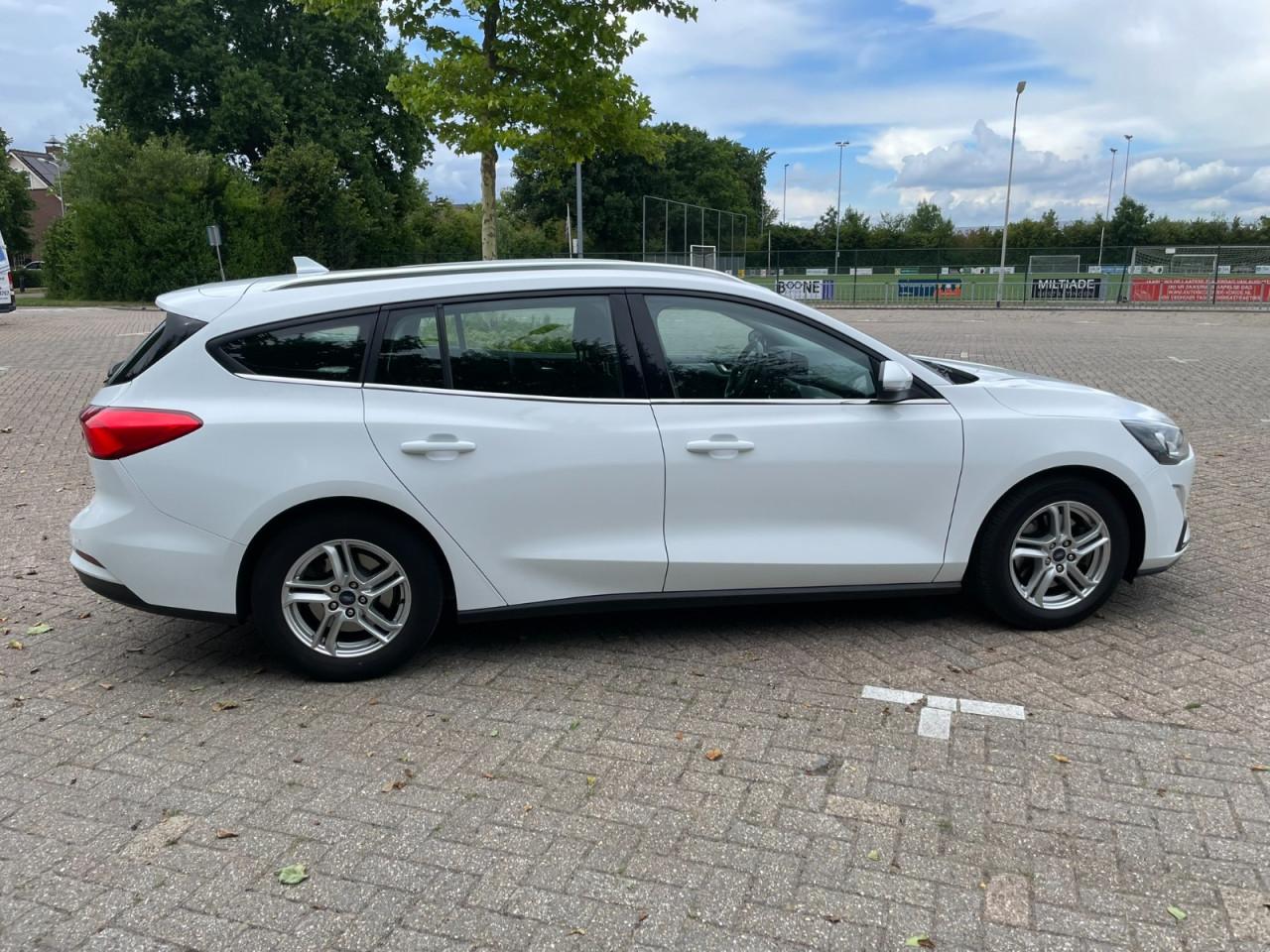 Ford Focus Wagon 1.0 Ecoboost Trekhaak en Carplay/Android