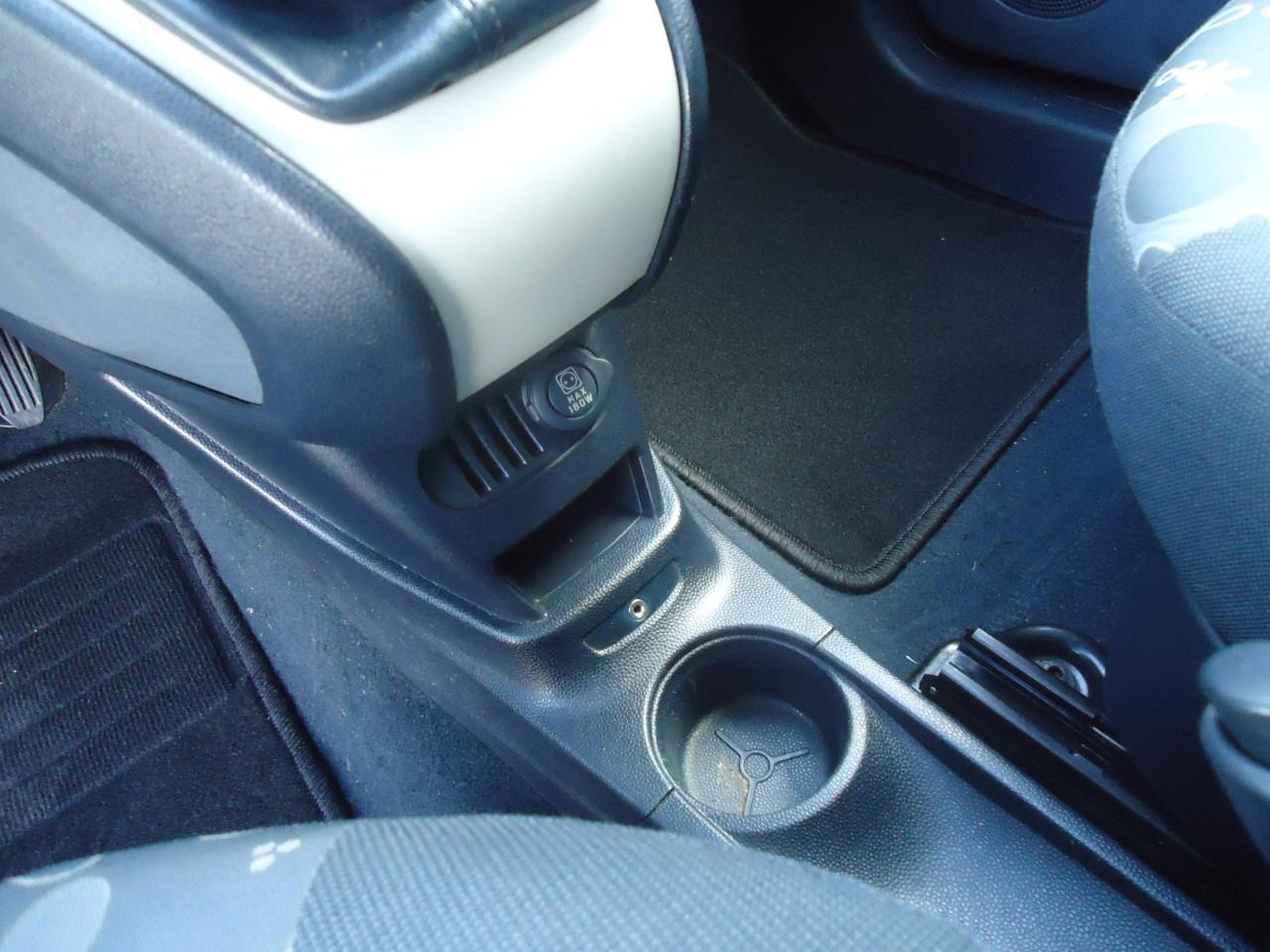 FORD KA 12 COOL & SOUND