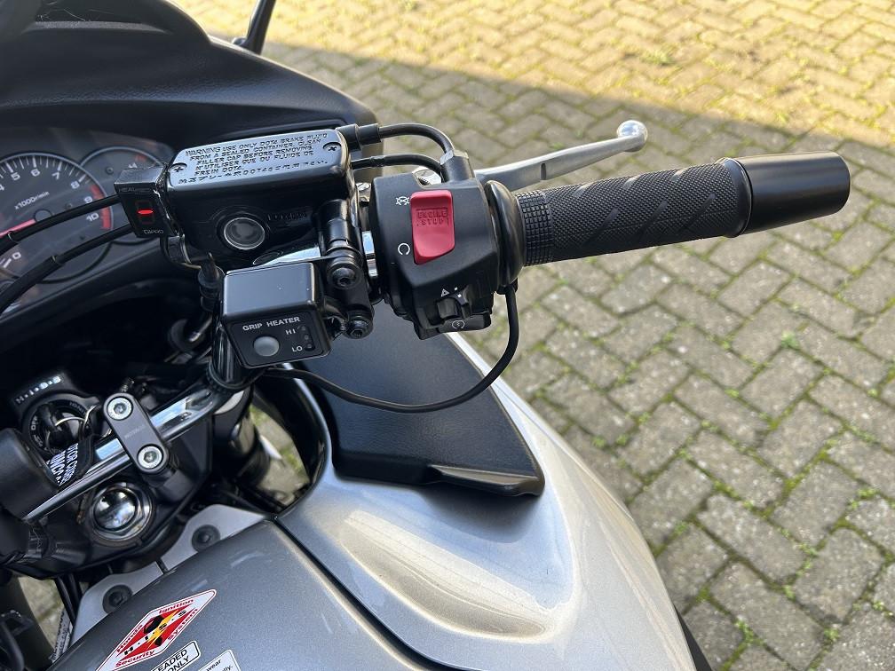 Honda NT700V Deauville uit 2010 met ABS, topkoffer, valbeugel, etc €3250,-
