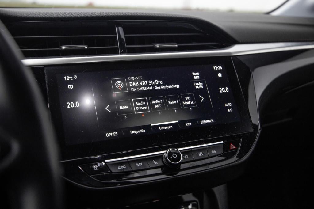 Opel Corsa 1.2 turbo automaat / carplay / camera / dealer auto