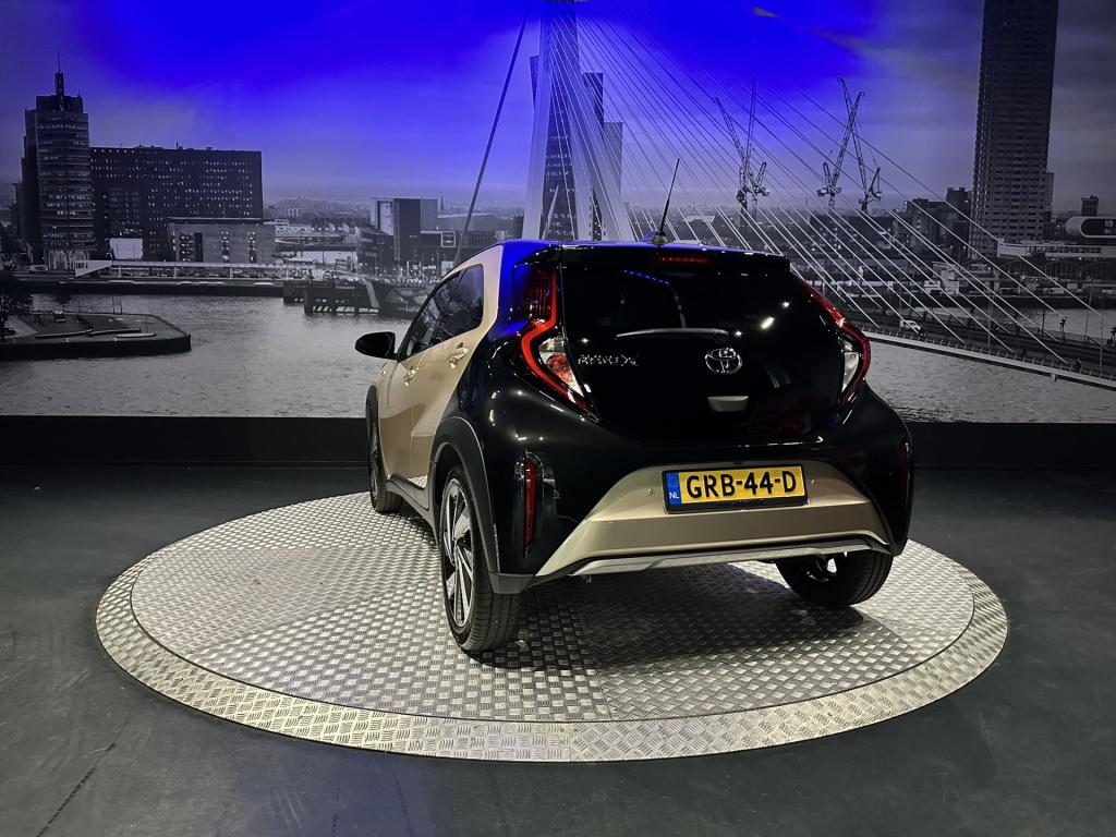Toyota Aygo x 1.0 vvt-i s-cvt envy *pdc*camera*clima*
