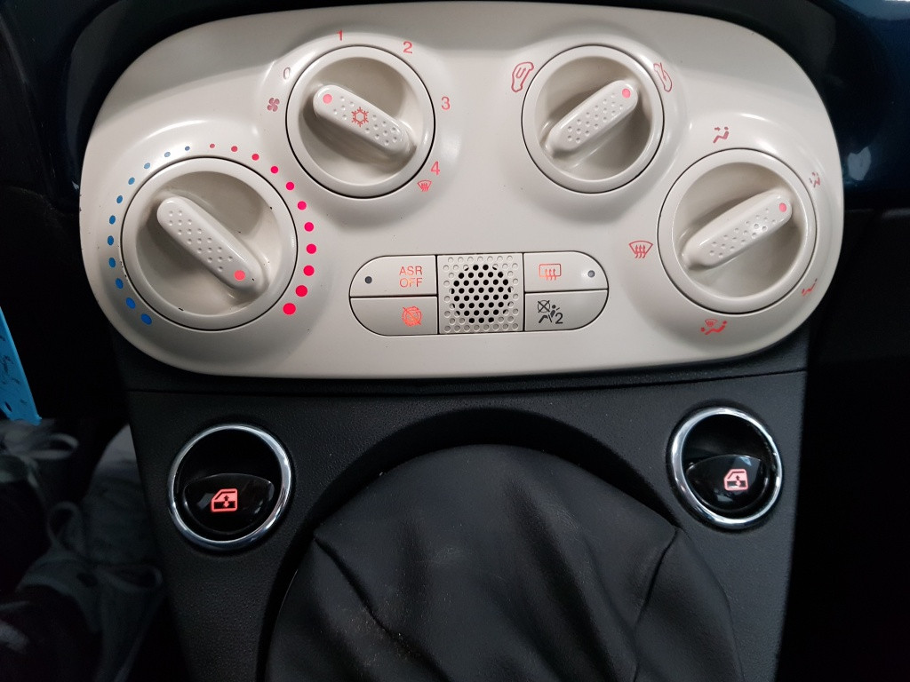 Fiat 500 hybrid lounge