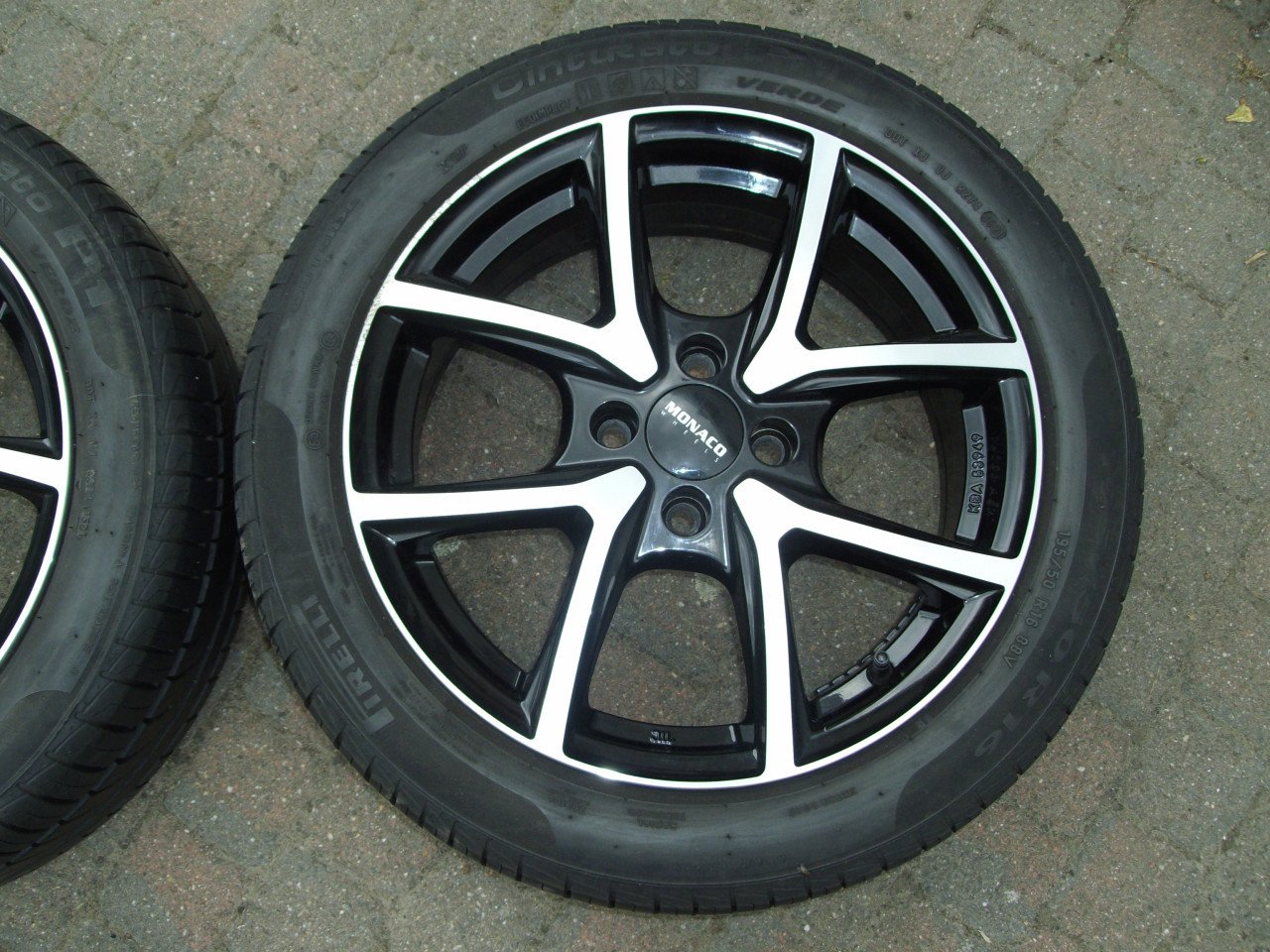 Monaco velgen 16inch met pirelli banden