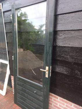 Hard houten buitendeur