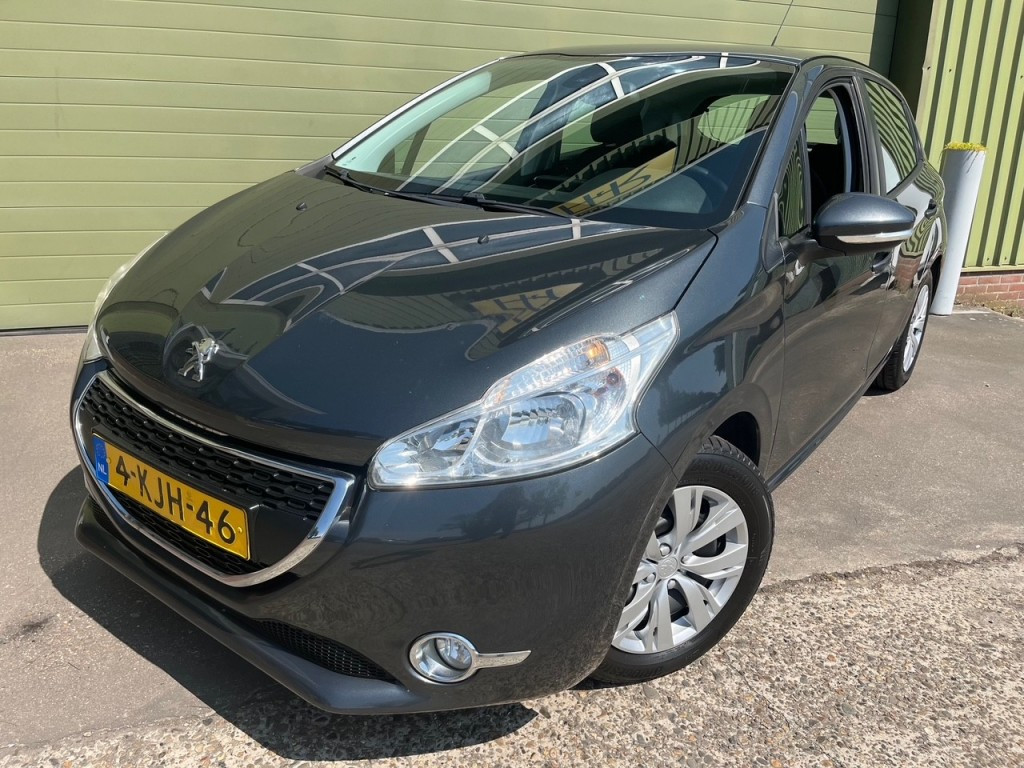 Peugeot 208 1.2 vti envy