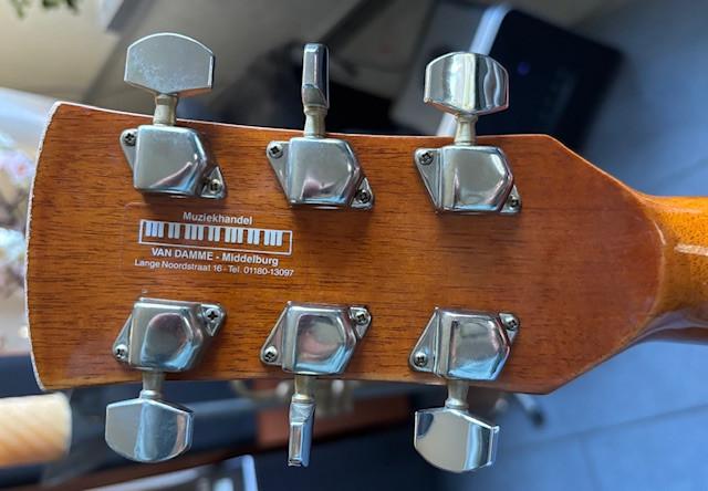 Ibanez gitaar voor.......