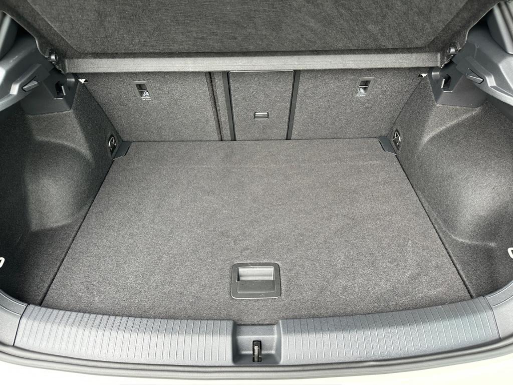 Volkswagen T-roc 1.5 tsi 150pk dsg r-line | camera | keyless | elek. achter