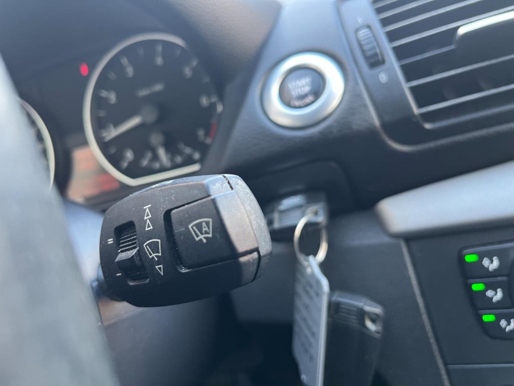 BMW 1 Serie 116i business line ultimate edition | m pakket | leder | trekha