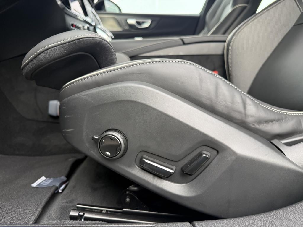 Volvo V60 t6 398pk recharge plus dark| adap.cruise| 360camera| trekaak