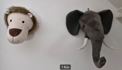 2 pluchen dierenkoppen