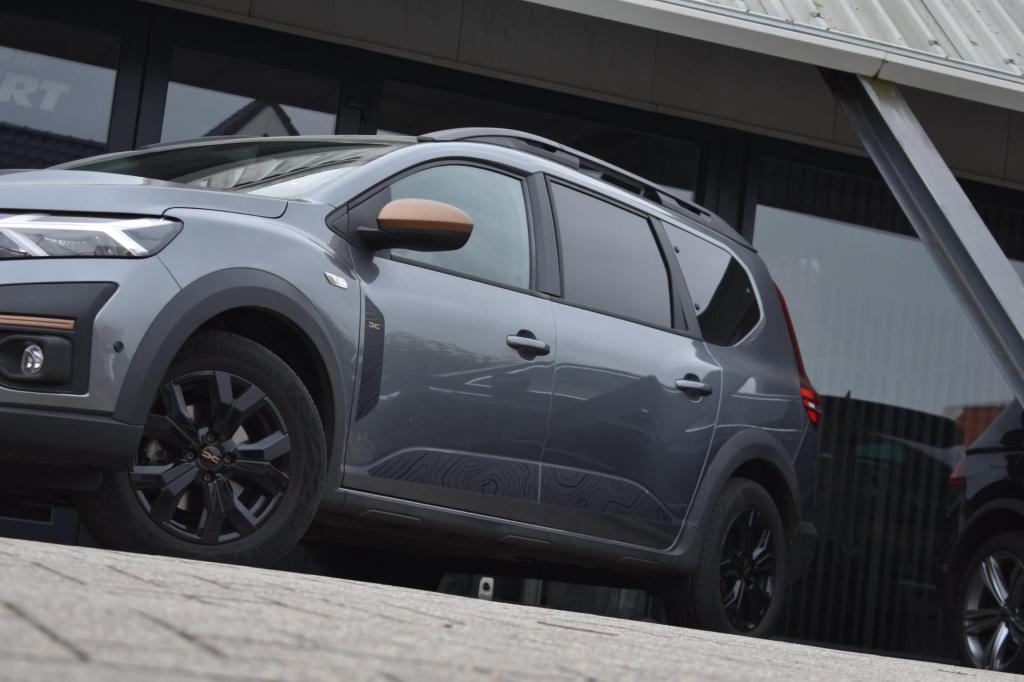 Dacia Jogger 1.6 hybrid 140 extreme 7p. | stoelverwarming | apple carplay |