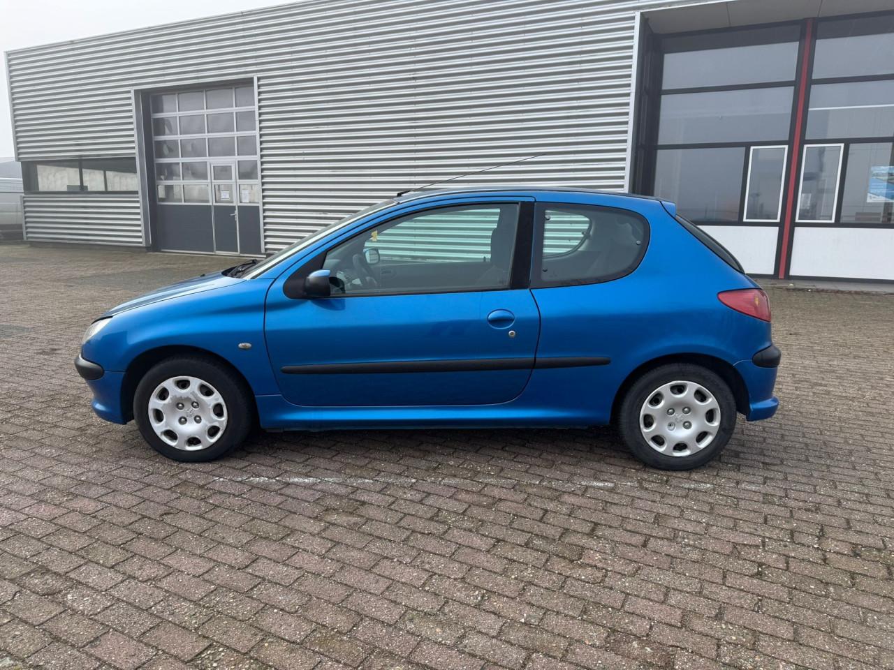 Peugeot 206 bj 2004  1000 euro
