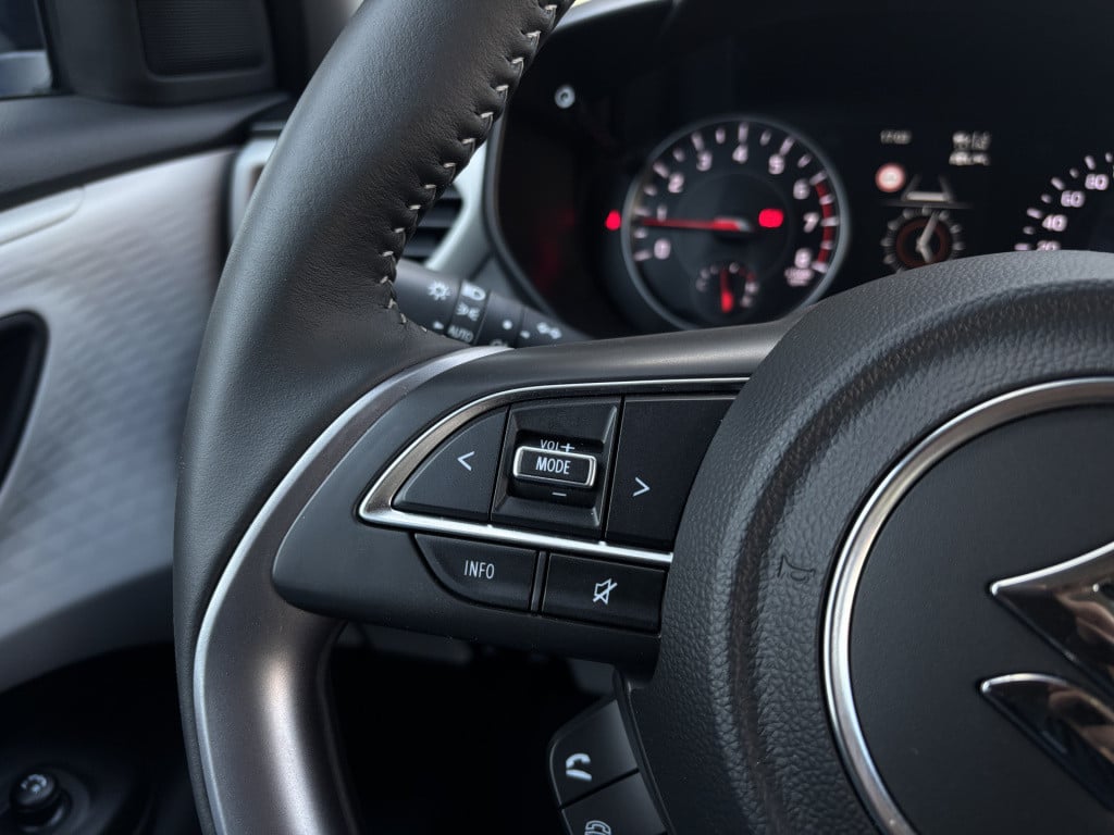 Suzuki Swift 1.2 select smart hybrid