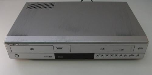 Samsung Blu-Ray DVD speler/Videorecorder, type DVD-V5600, als nieuw