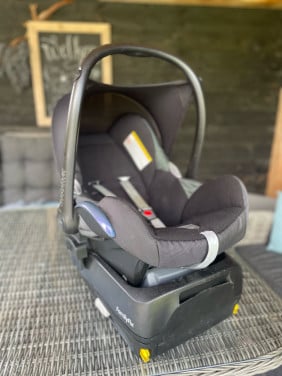 Maxi-Cosi + FamilyFix (ISO)
