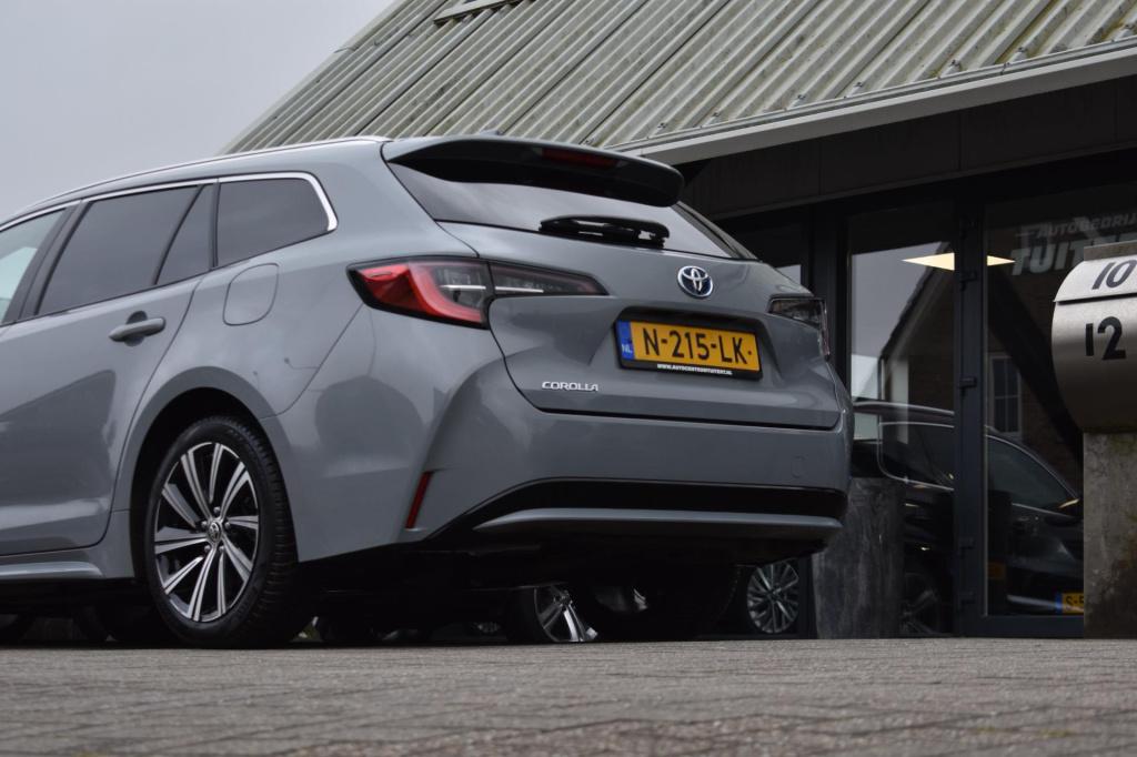 Toyota Corolla Touring Sports 1.8 hybrid dynamic | camera | stoelverwarming