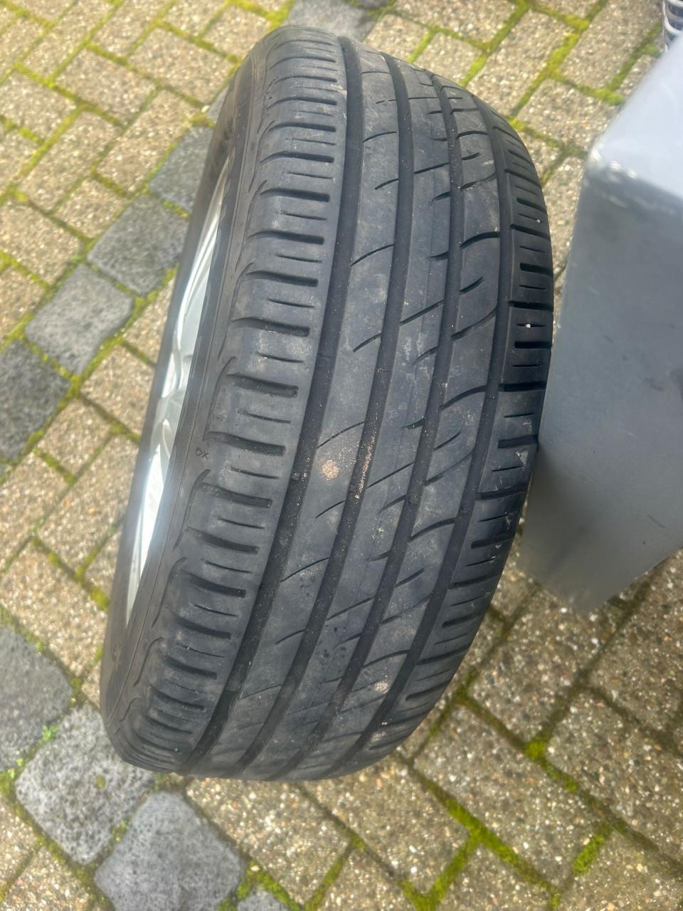 Autobanden zomer Ford Mondeo