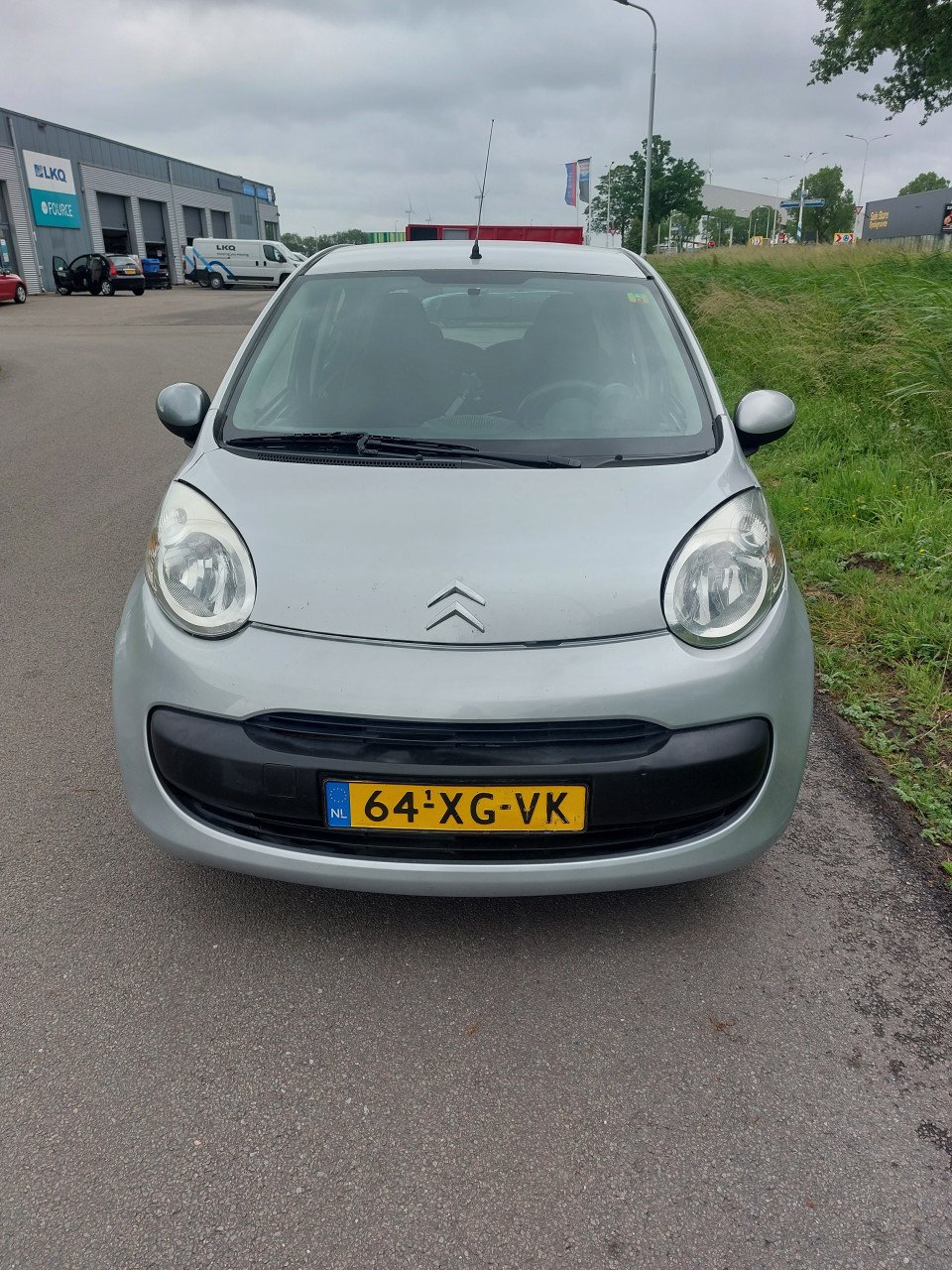 Citroen c 1 bj  2007  1700 euro