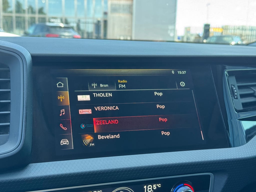 Audi A1 Sportback 30 tfsi * led * stoelverwarming * pdc * virtual cockpit