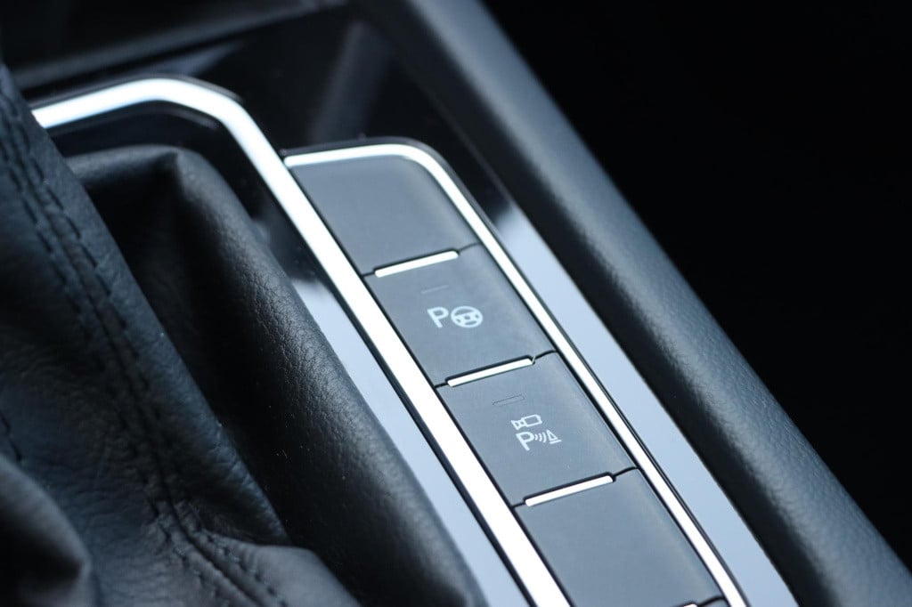 Volkswagen Passat variant 1.4 tsi phev gte business dsg 218pk