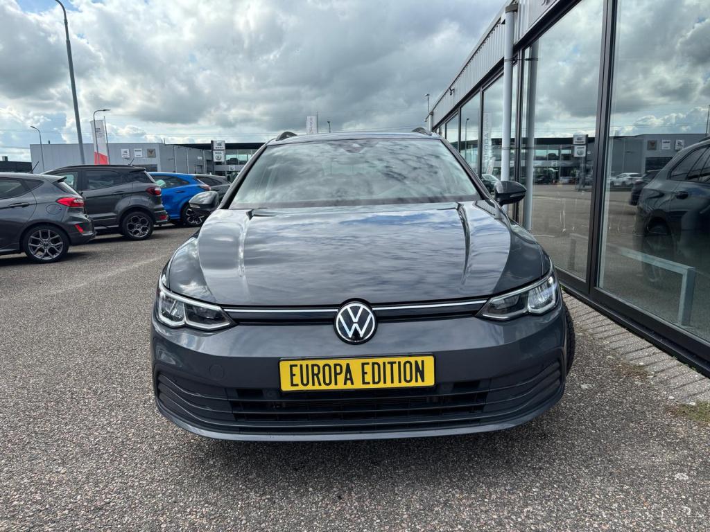 Volkswagen Golf tsi 110pk life, elektrische trekhaak, carplay