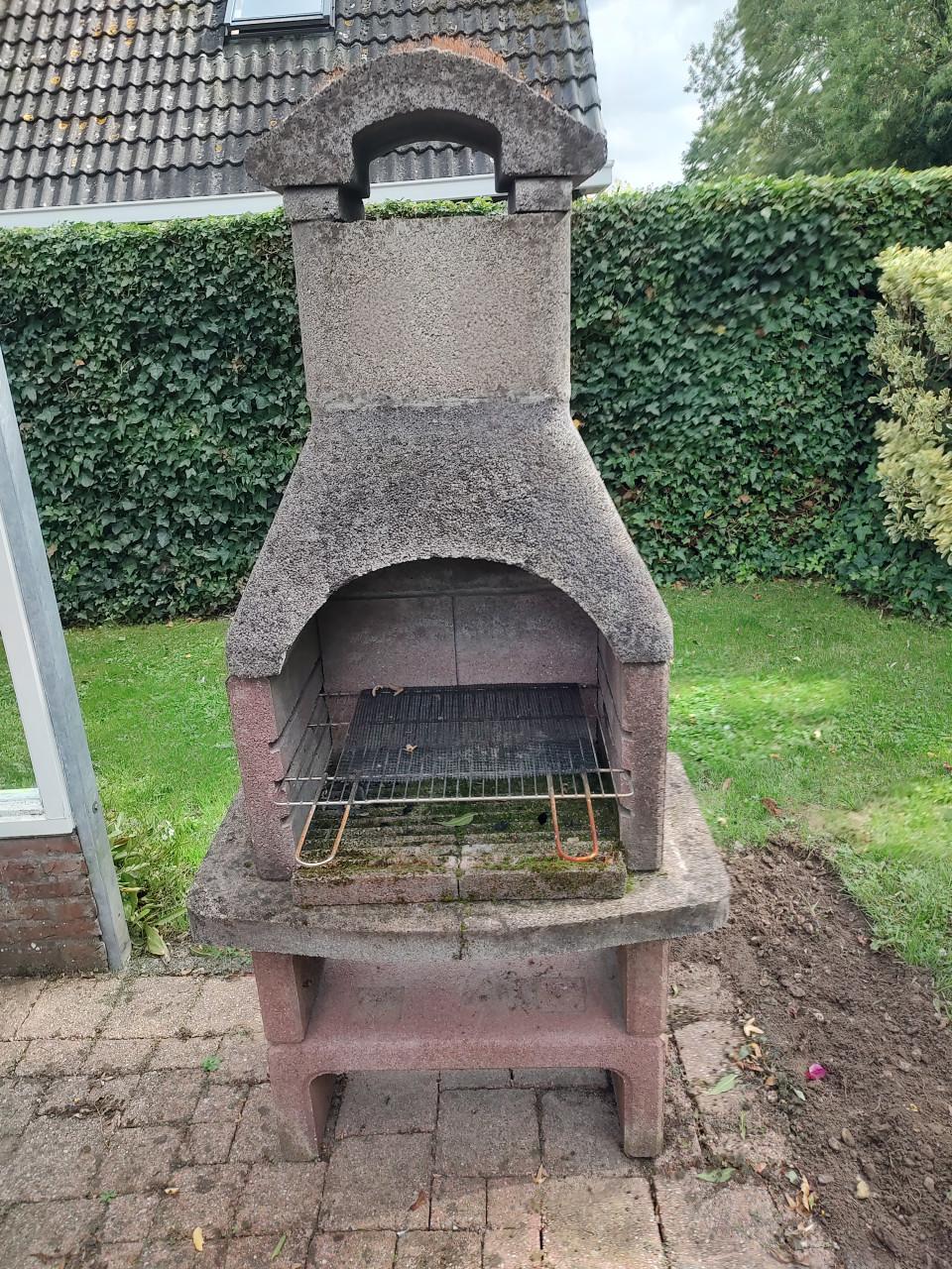 Stenen barbeque