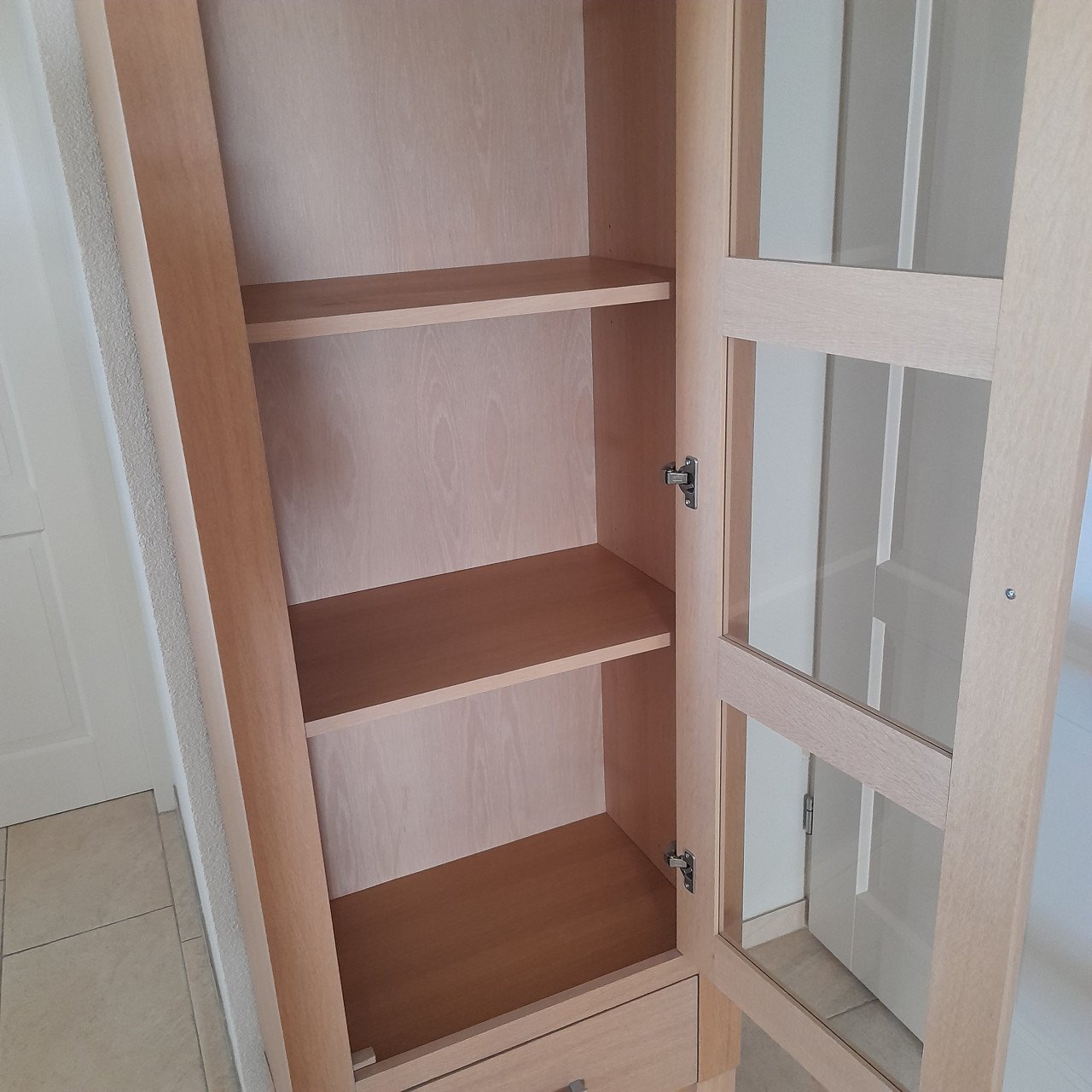 Mooie kast 64,5 x 38 x 190H ( in goede nette staat)