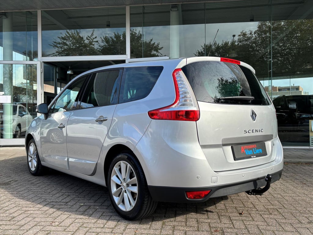 Renault Grand Scenic tce 130 7 persoons expression| schuifdak|trekhaak|rijk