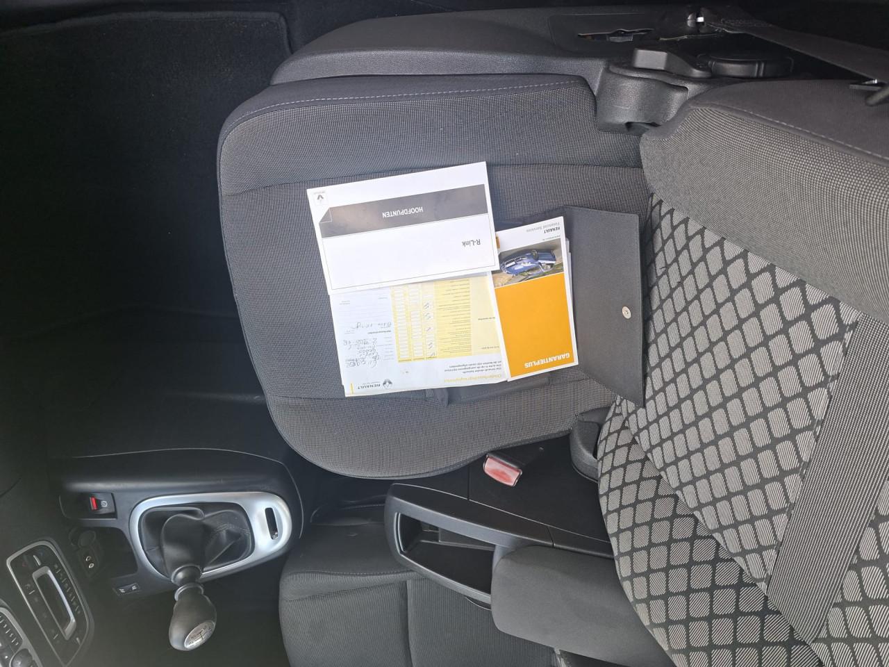 Renault SCENIC 1.5 DCI Expression 5drs bj:2011 airco i.z.g.st