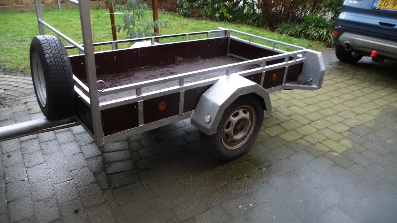 TE KOOP ONGEREMDE ENKELASSER