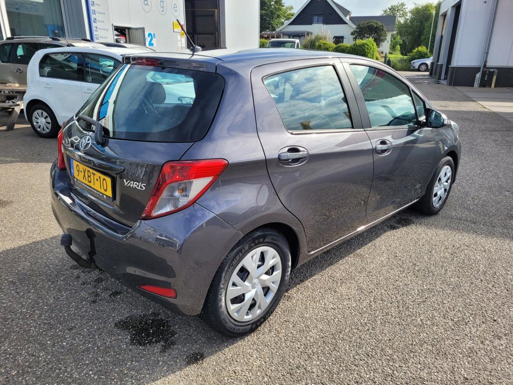 Toyota Yaris 1.3 vvt-i now