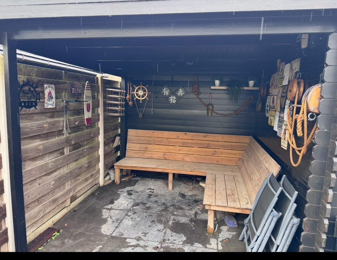 Gratis schuur incl loungebank
