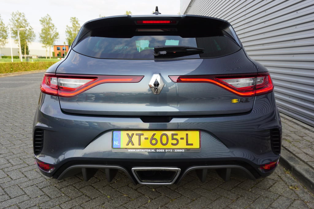 Renault Megane 1.8 tce 280 rs - schaalstoelen / hud / xenon / camera / navi