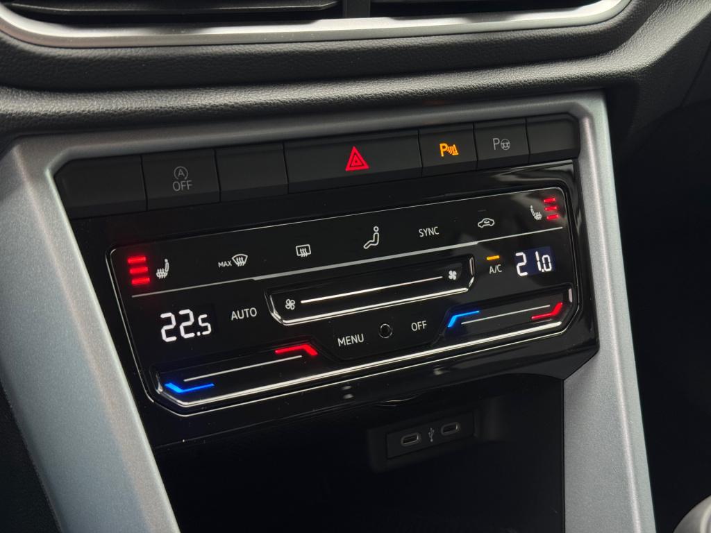 Volkswagen T-roc 1.0 tsi goal edition * stoelverwarming * carplay * camera