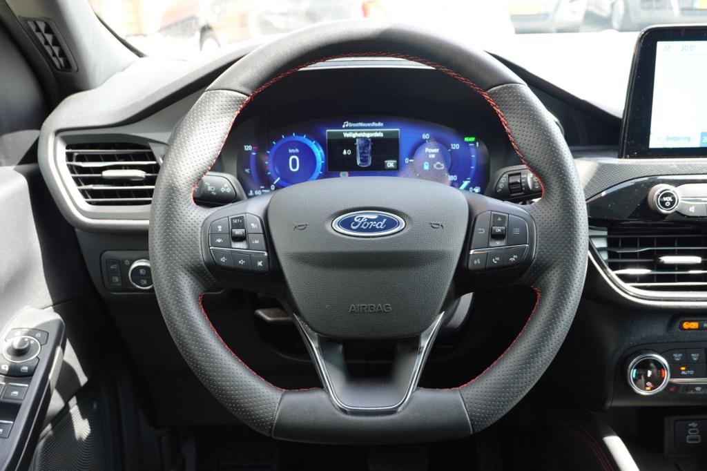 Ford Kuga 2.5 phev st-line x