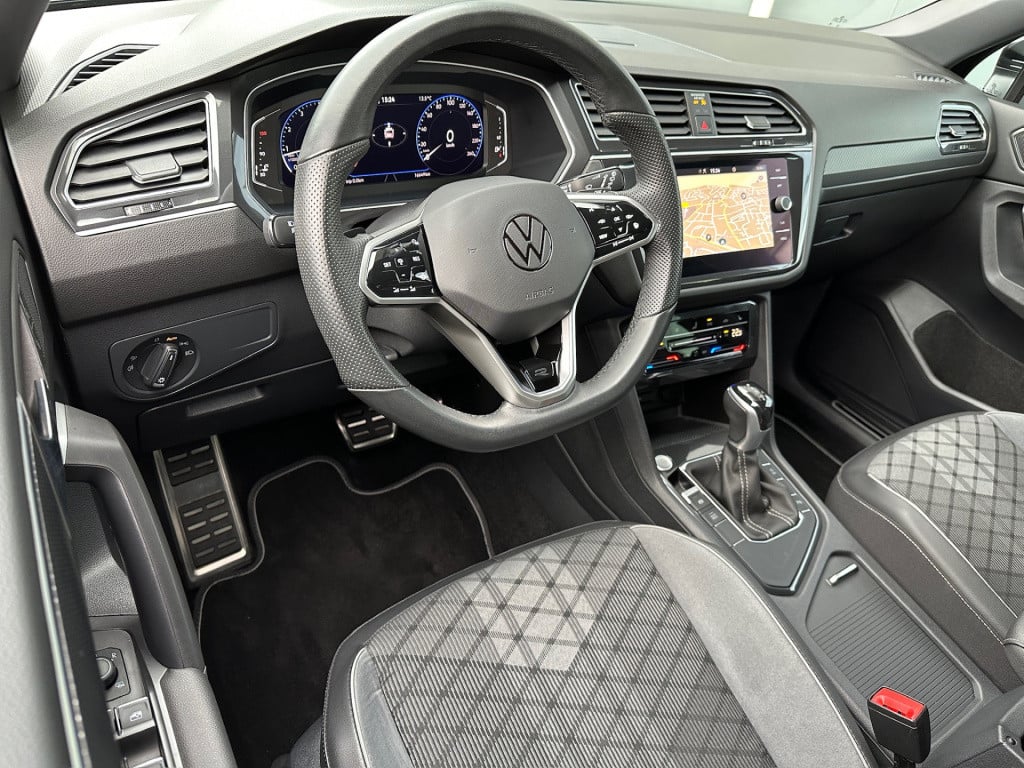 Volkswagen Tiguan Allspace 1.5 tsi 150pk dsg r-line | black line | trekhaak