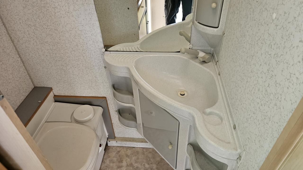 ADRIA UNICA 430 TS 1998 bj VASTBED TREINZIT