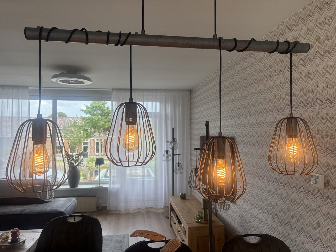 Industriële hanglamp en tafellamp, kleur oud zilver