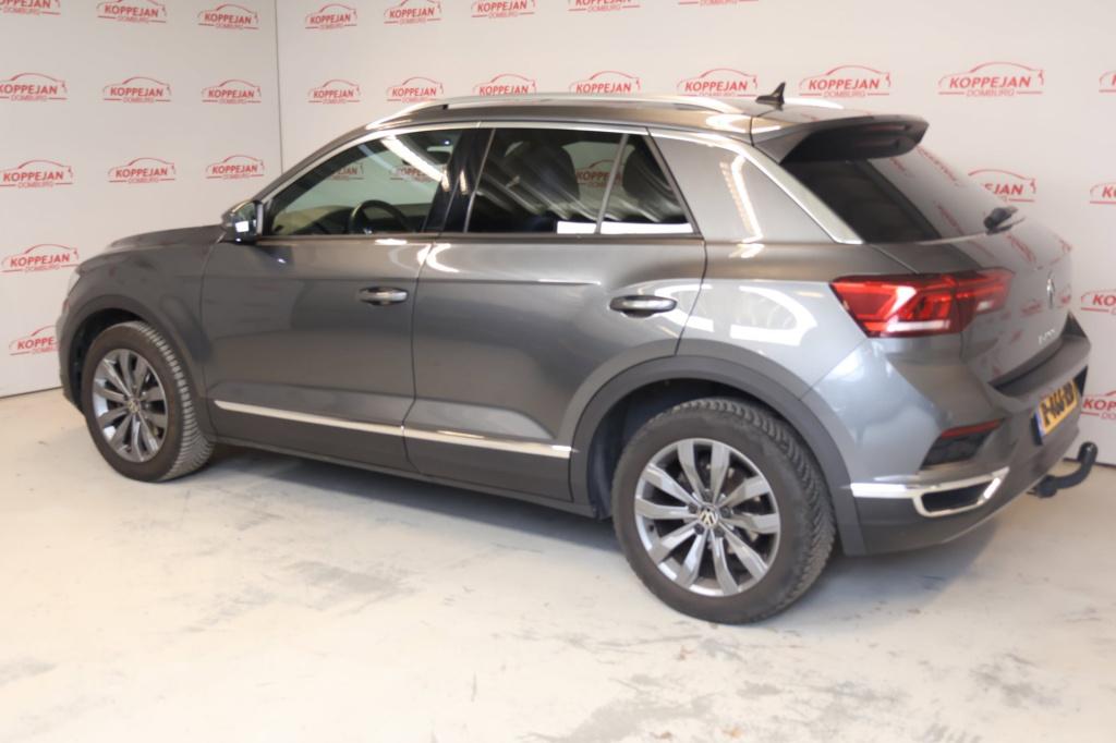 Volkswagen T-roc 1.5 tsi sport business r|stoelverwarming|trekhaak|parkeers