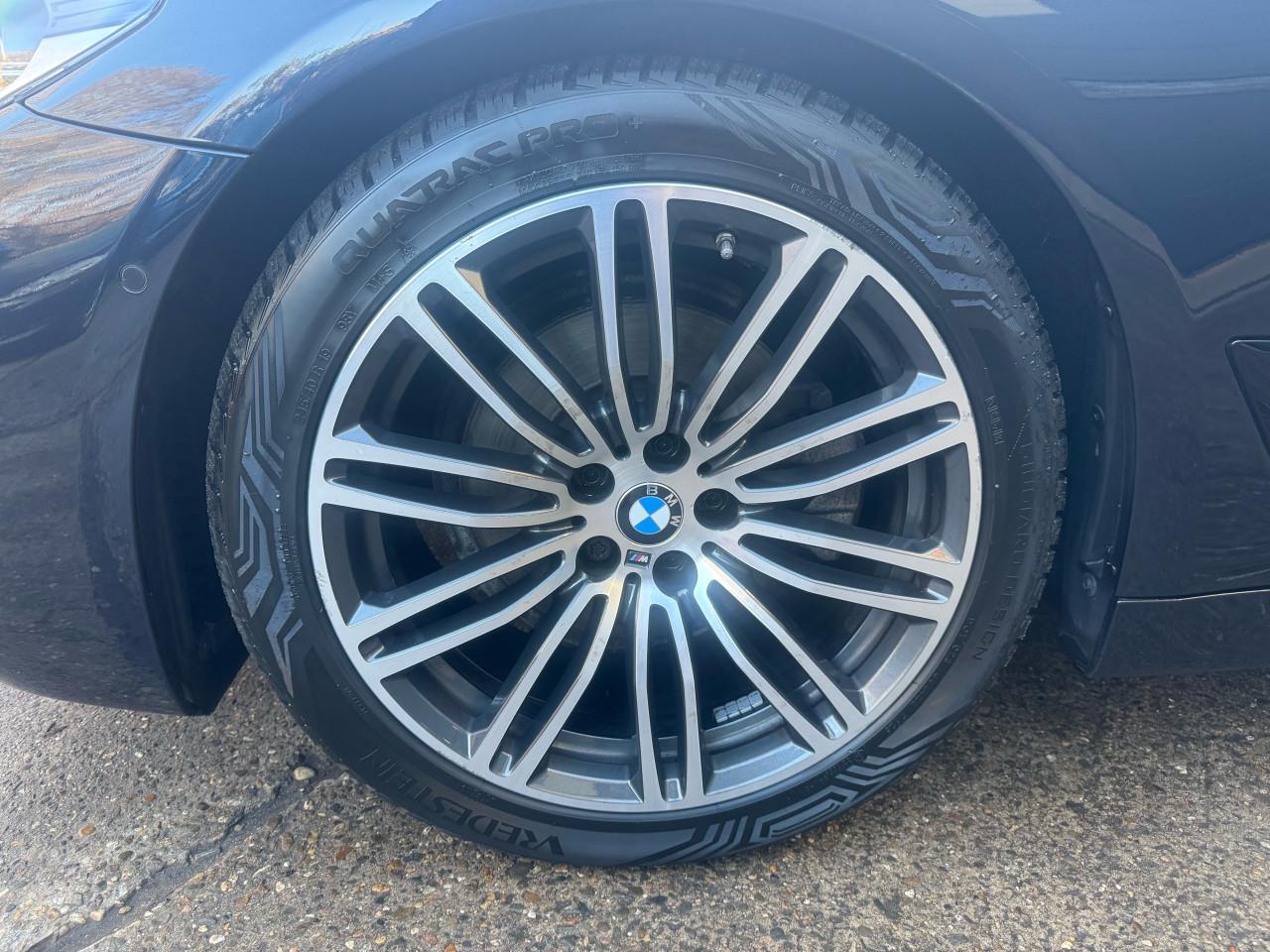 Bmw 5-serie touring 520i High executive M-pakket/pano/led